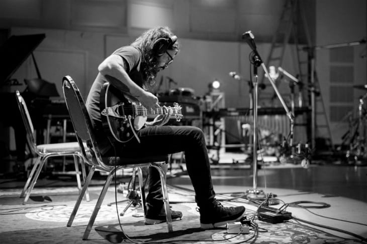 Dave-Grohl-Andrew-Stuart-730 Dave Grohl