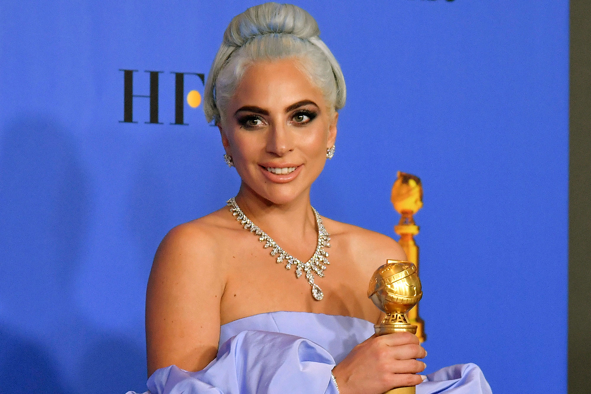 ladygaga-goldenglobes-2000 Golden Globes
