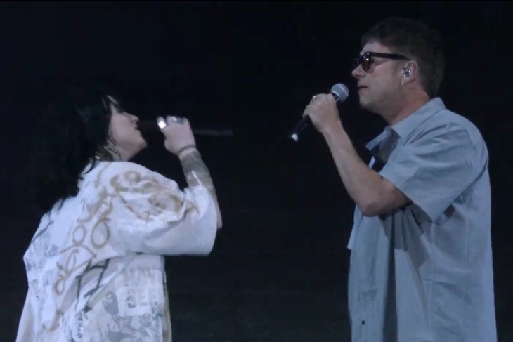 Billie Eilish versionó a Gorillaz junto a Damon Albarn en Coachella