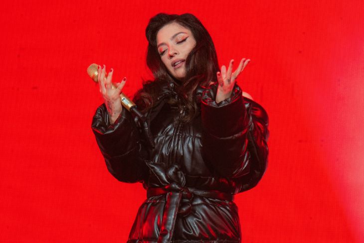 MonLaferte-MayraOrtiz-730 Mon Laferte
