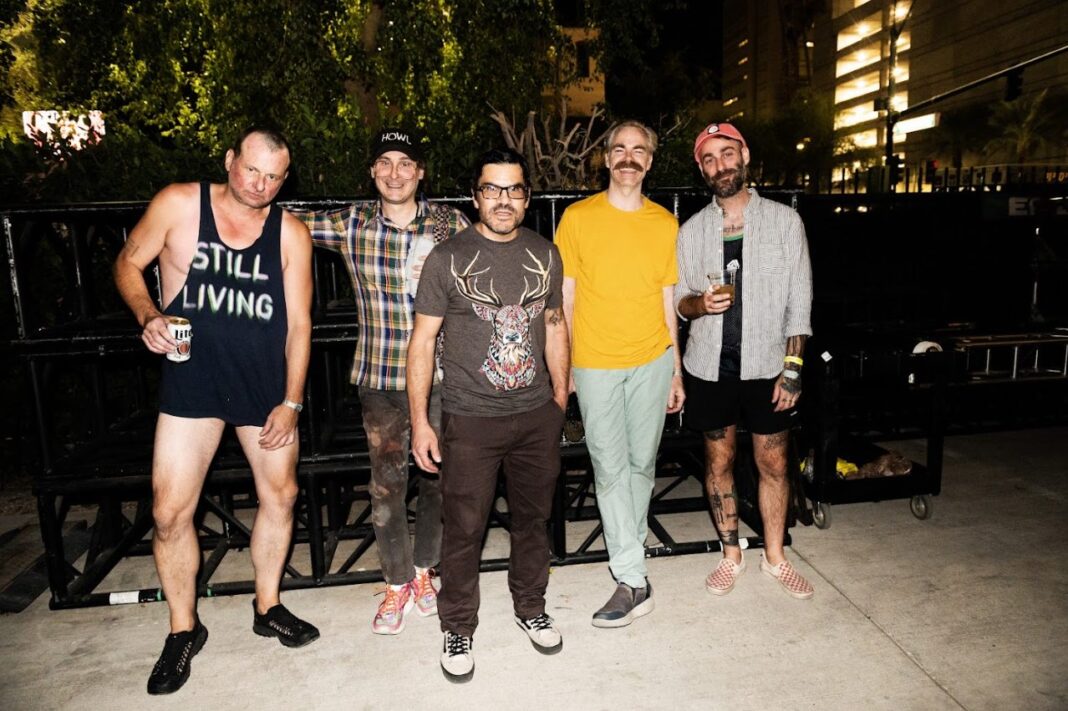 Cap’n Jazz: “es muy distinto tocar estas canciones que cuando teníamos 19”